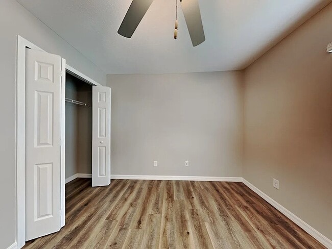 Building Photo - 128 NE 9th Pl Rental