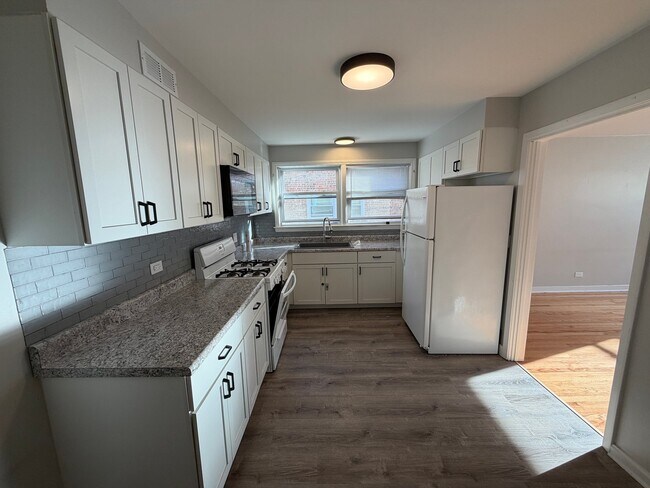 9133 La Crosse Ave Unit 1S