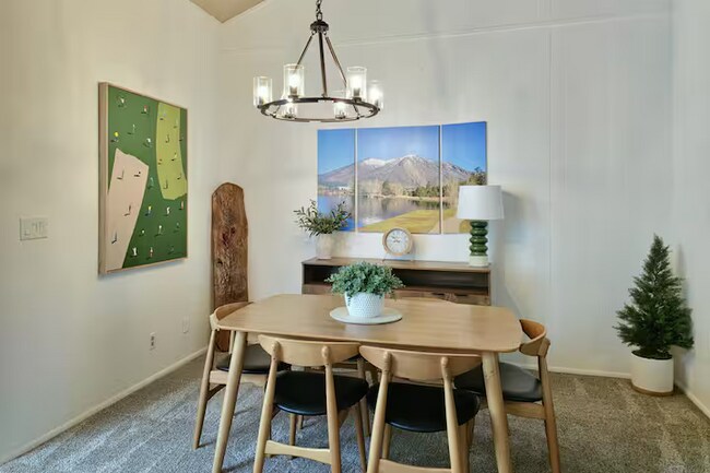 Photo - 2747 N Fairview Dr