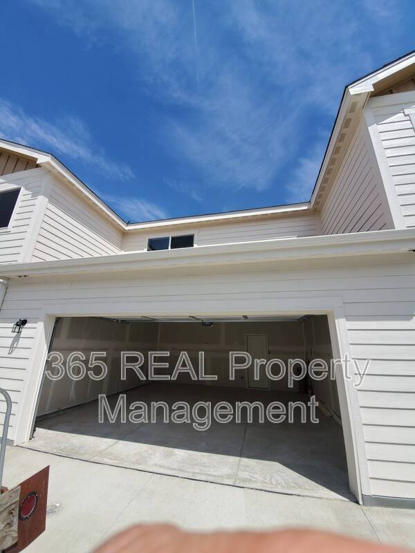 Photo - 701 Applegate Trail Unit C4