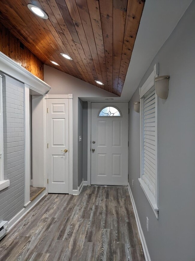Photo - 2 - 3 Bedroom Rental in Emmaus!