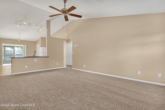 Photo - 1384 Palau St SE