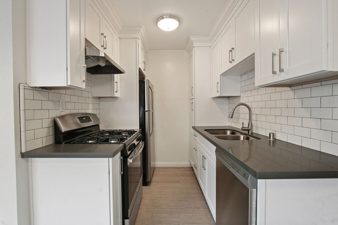 Photo - 848 7th Street in Santa Monica - steps to Montana Ave!