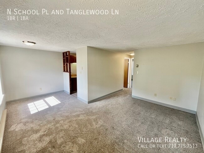 Photo - 335 N School Pl