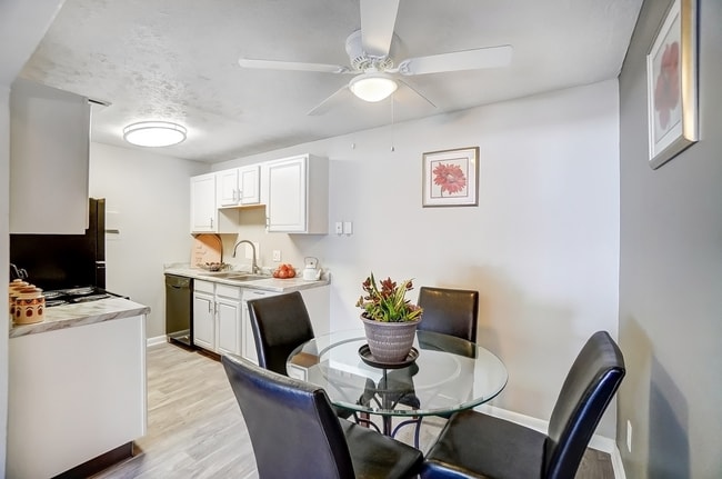 008.jpg - The Views of Mt Airy