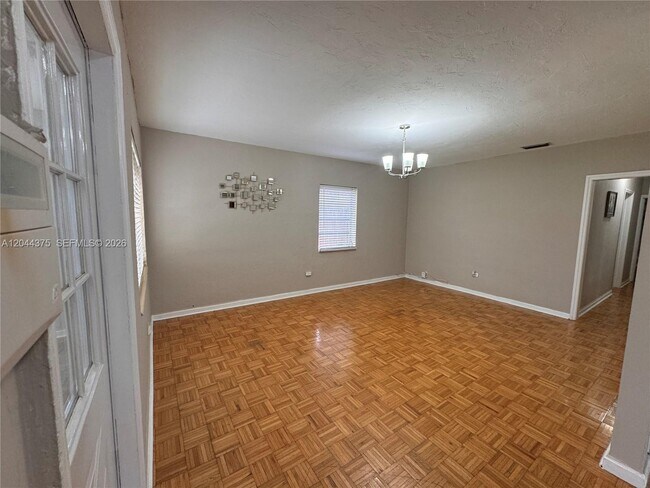 Photo - 2082 NE 180th St