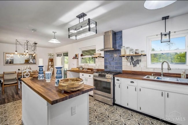 Photo - 515 Maxine Dr Unit 1-4 s