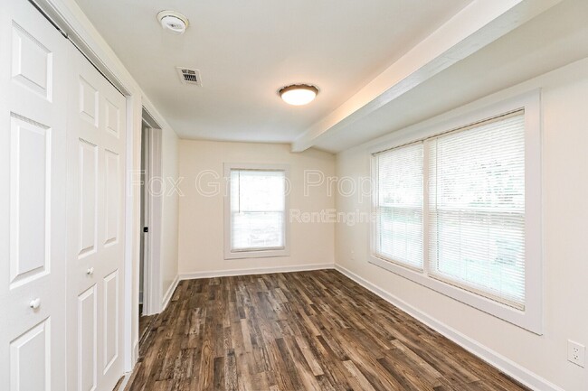 Photo - 709 S Davis Ave