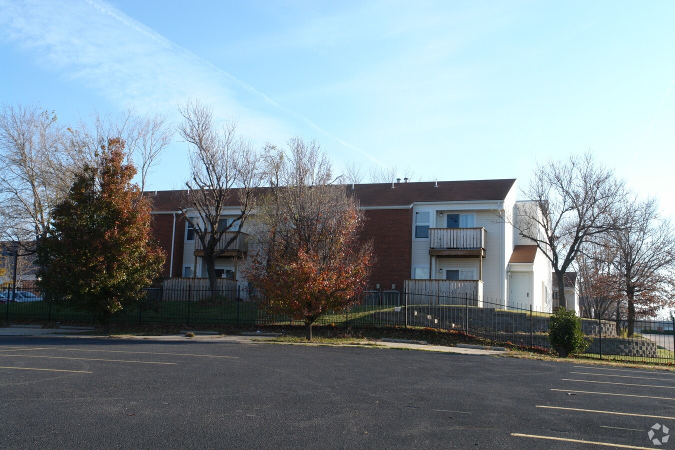 Photo - Brookridge Plaza Apartments