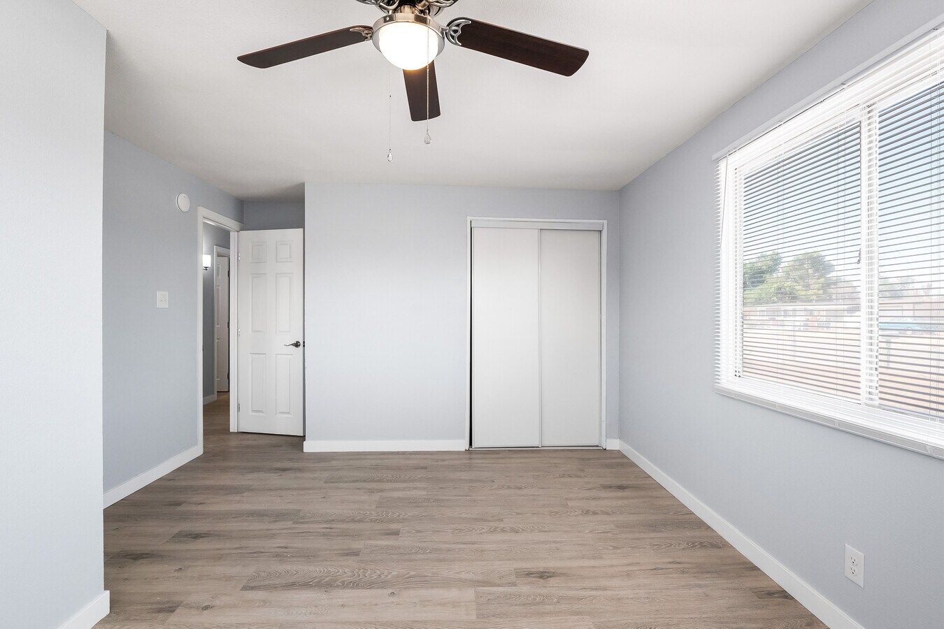 Photo - 24182 Tamarisk Ave