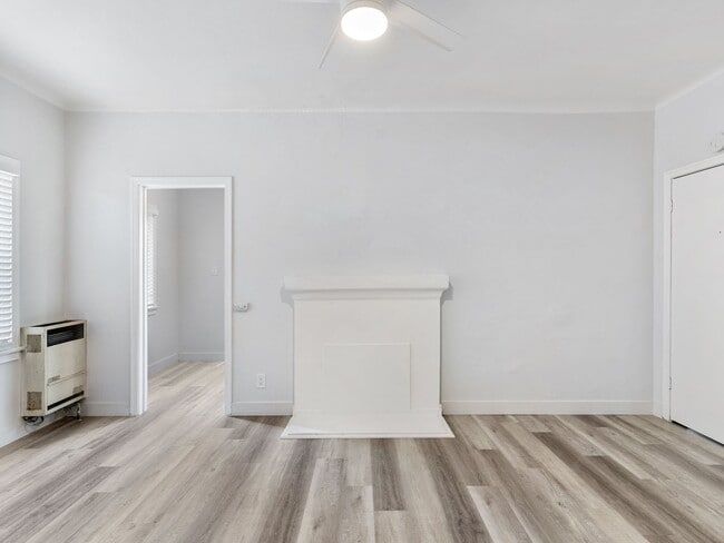 608 W 6th St Unit 03