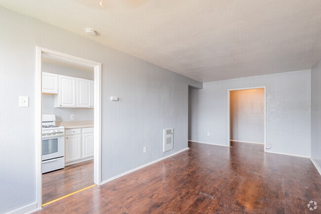 1BR, 1 BA