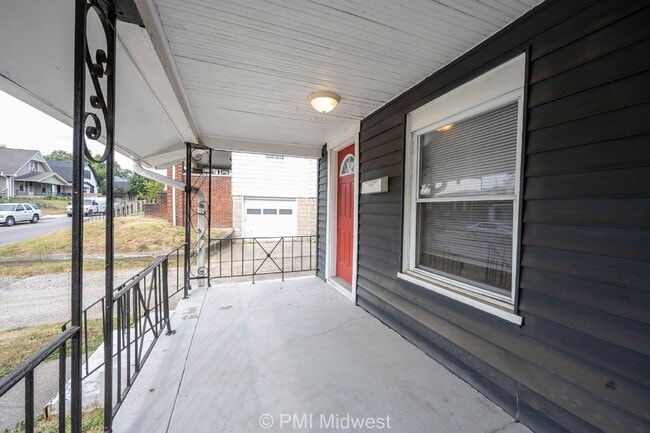 Photo - 944 E Minnesota St