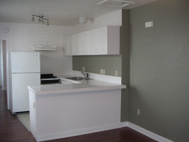 Photo - 1418 E St Unit D