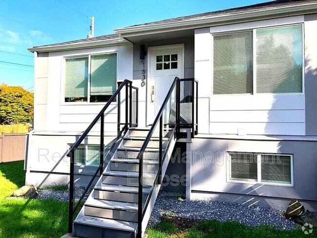 Building Photo - 1628 Martin Luther King Jr Way Unit 1628 Rental