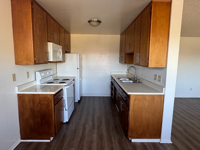 Photo - 121 Yorkshire Ct Unit D