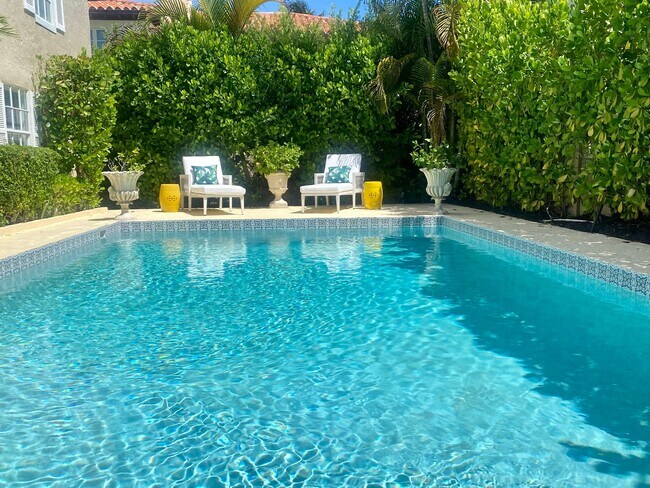 Photo - 211 Seaspray Ave