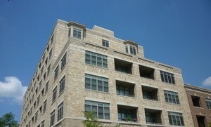 Building Photo - 10 S Dunton Ave Unit 707