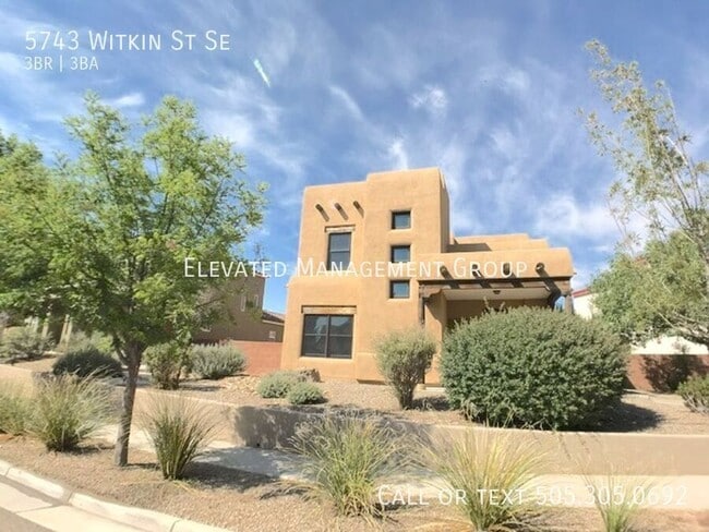 Photo - 5743 Witkin St SE