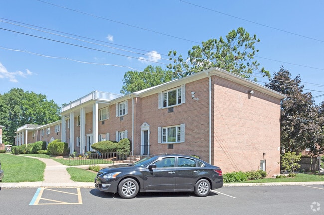 Photo - Rosedale Manor