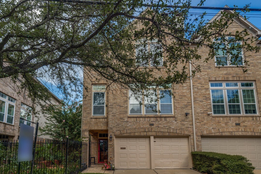 Photo - 4110 Woodhead St