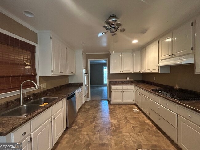 Photo - 308 Wynterhall Dr