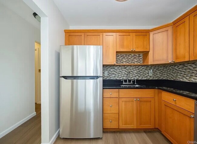 Photo - 24 Russet Rd