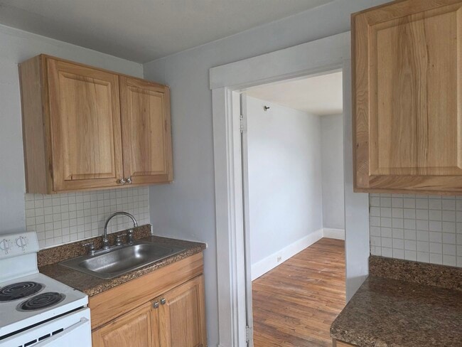 Photo - 10 N Main St Unit 2