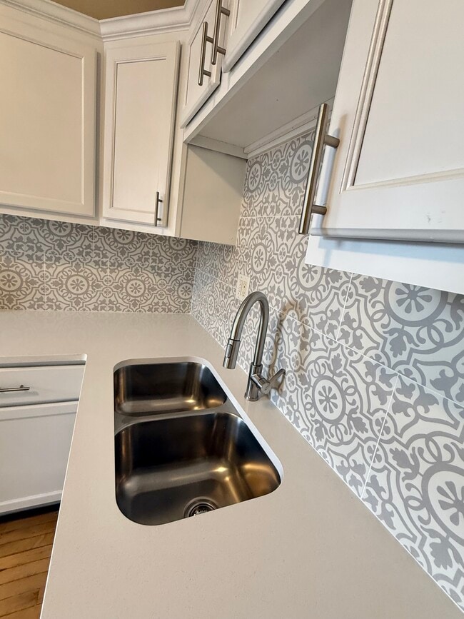 Photo - 4034 N Monticello Ave Unit 1