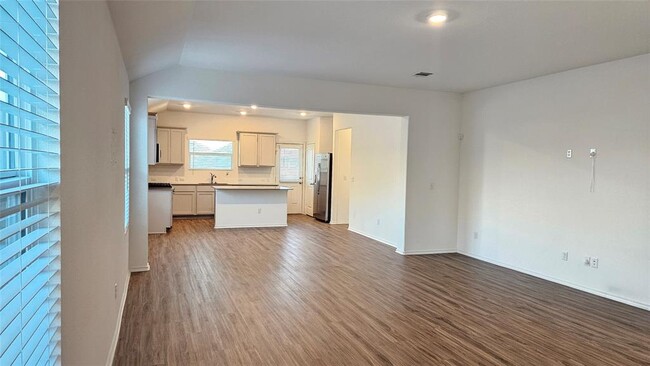 Photo - 195 Salt Springs Rd