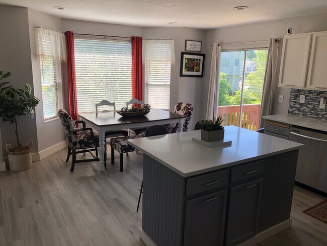 Photo - 839 W 2350 N