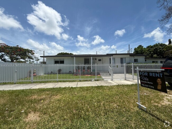 Building Photo - 3440 SW 75th Ct Rental