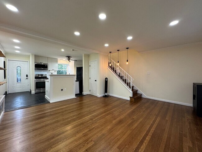 Photo - Stylish 3 Bed 1 Bath Townhome With A Fence...