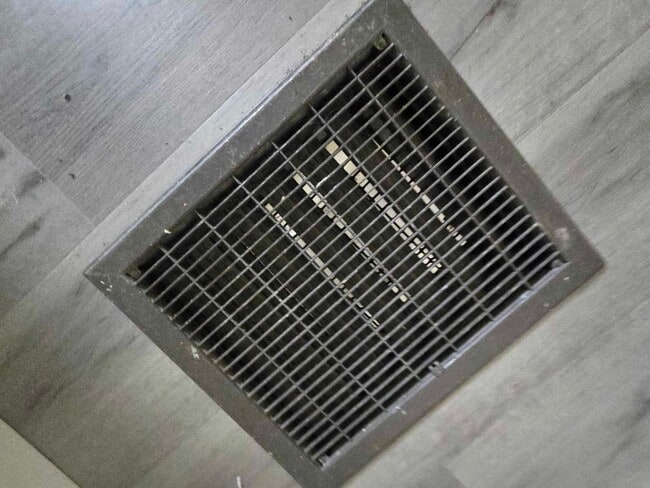 Photo - Awesome 4 bedroom 2 bath home