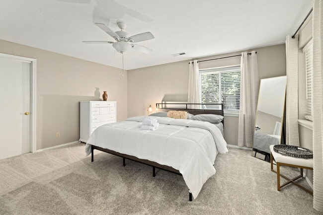 Photo - 931 N Lewis Ave Unidad ID1261731P