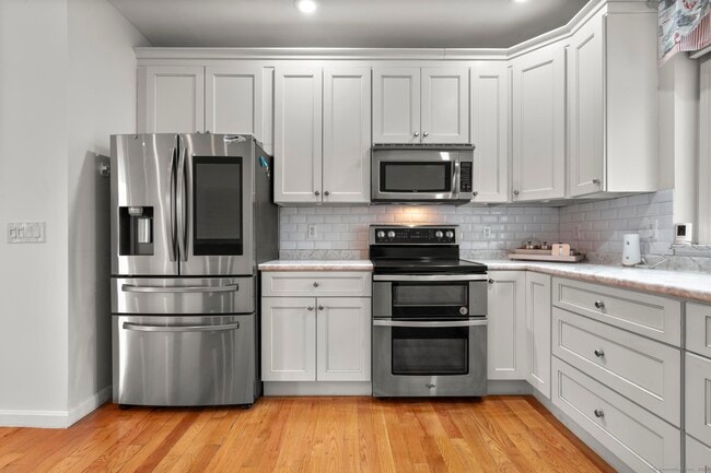 Photo - 322 Greenfield St