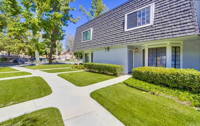 Photo - 2620 Huntington Dr