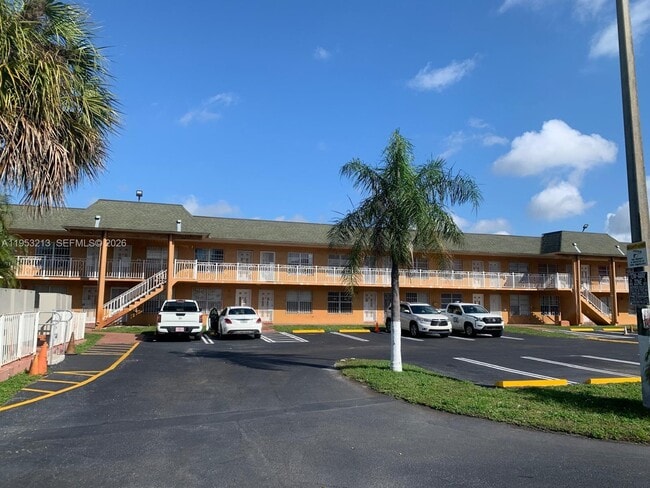 Building Photo - 271 NW 177th St Unit B-117