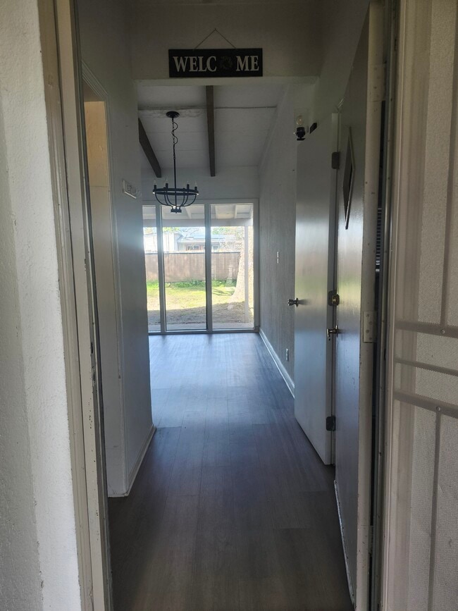 Photo - 1136 W Dakota Ave