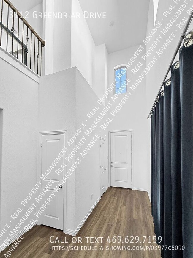 Photo - 3112 Greenbriar Dr