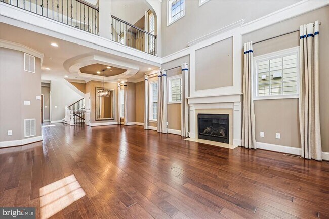 Photo - 448 Salk Cir