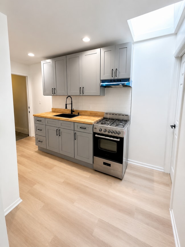 215-07 Jamaica Ave Unit 2A