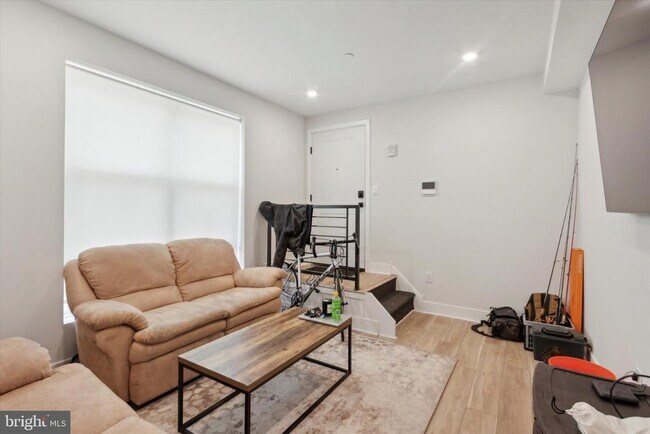 Photo - 3836 Haverford Ave Unidad 2