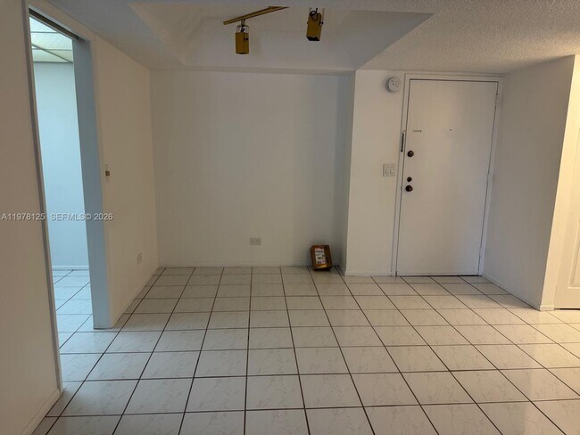 Photo - 3720 Inverrary Dr Unit 2K