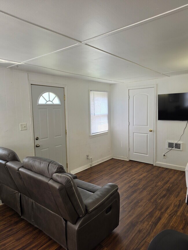 Photo - Cottage Grove, Unit 3