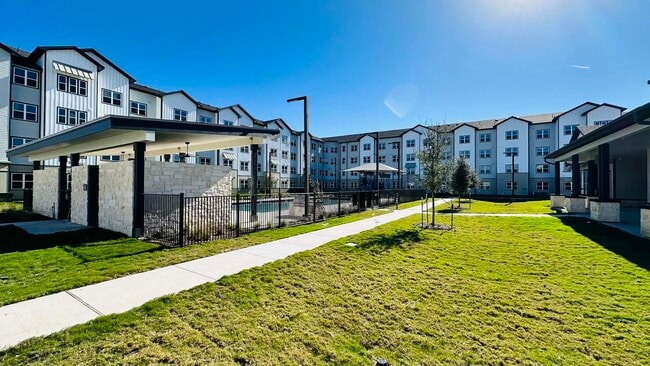Photo - 19100 Woodland Hills Dr Unit B1