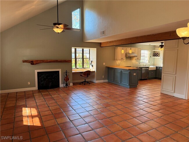 Photo - 5825 Dogwood Way