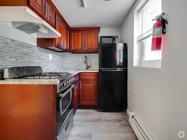 Building Photo - 214 Olean Ave Rental