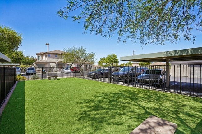 Apartamentos Adiamo Palm Valley en Goodyear, Arizona