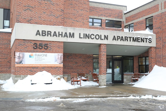 Photo - Abraham Lincoln Apartments
